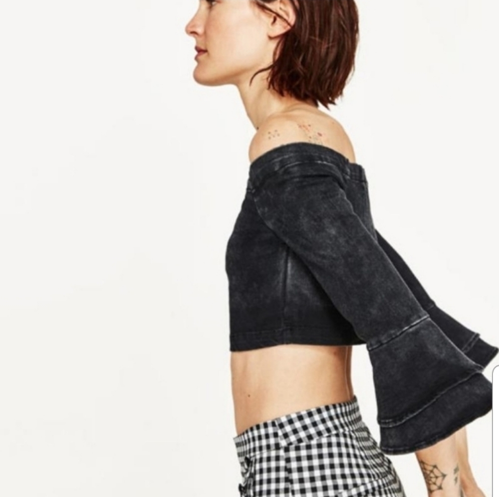 Zara Off Shoulder Denim Crop Top Large